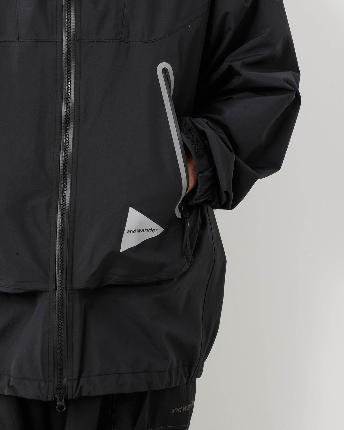 LOOSE FITTING RAIN JACKET