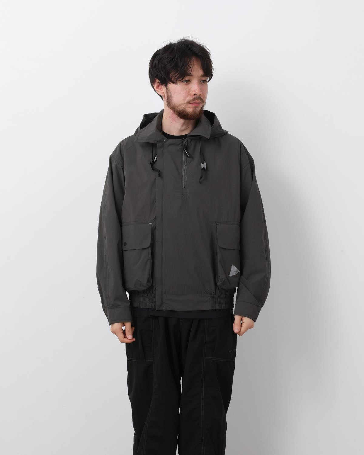 WATER REPELLENT LIGHT JACKET 2