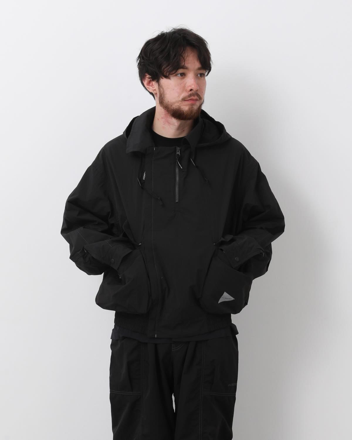 WATER REPELLENT LIGHT JACKET 2