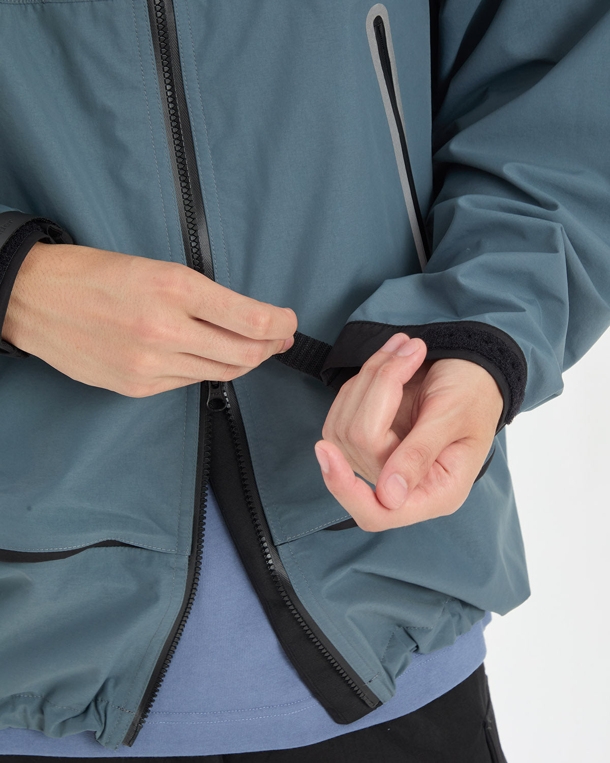 LOOSE FITTING RAIN JACKET
