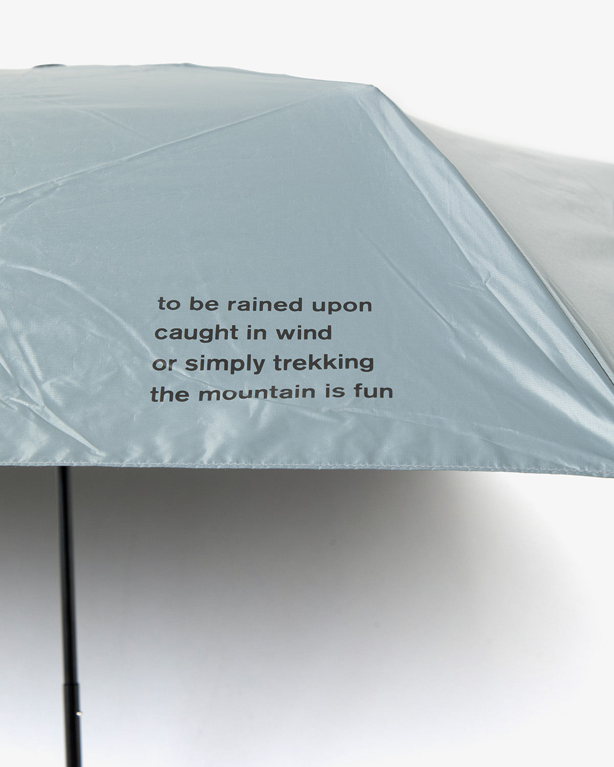 FOLDING UMBRELLA