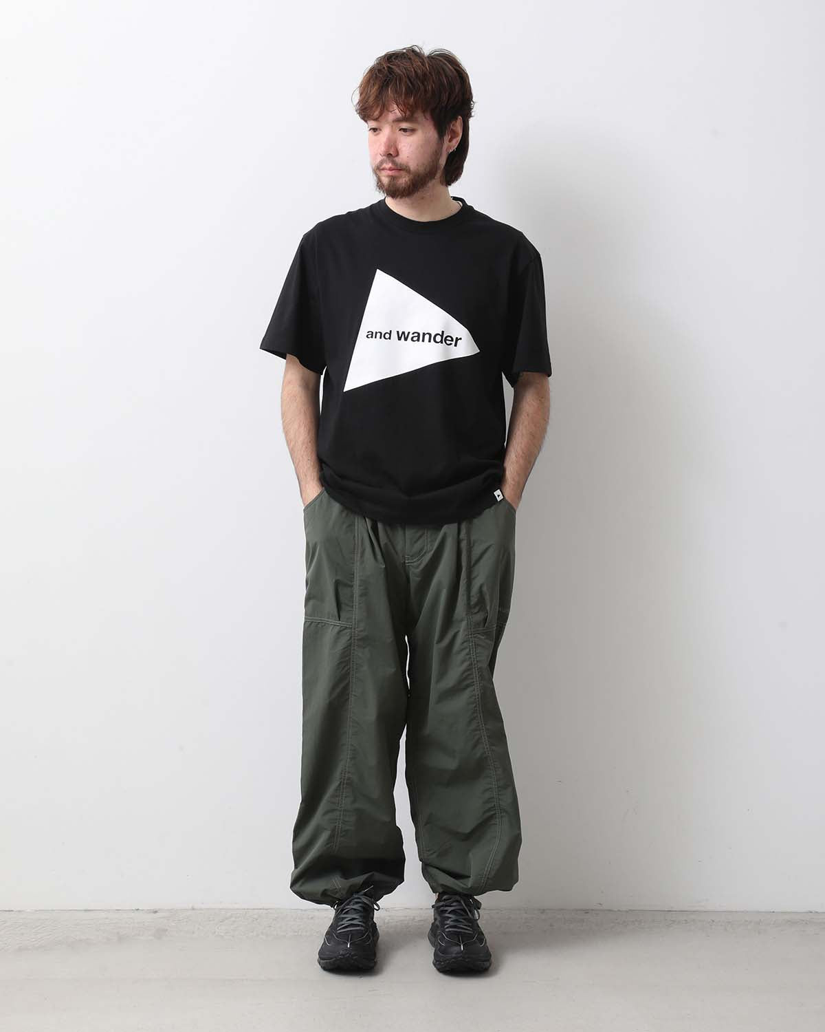 CRINKLED NYLON PANTS