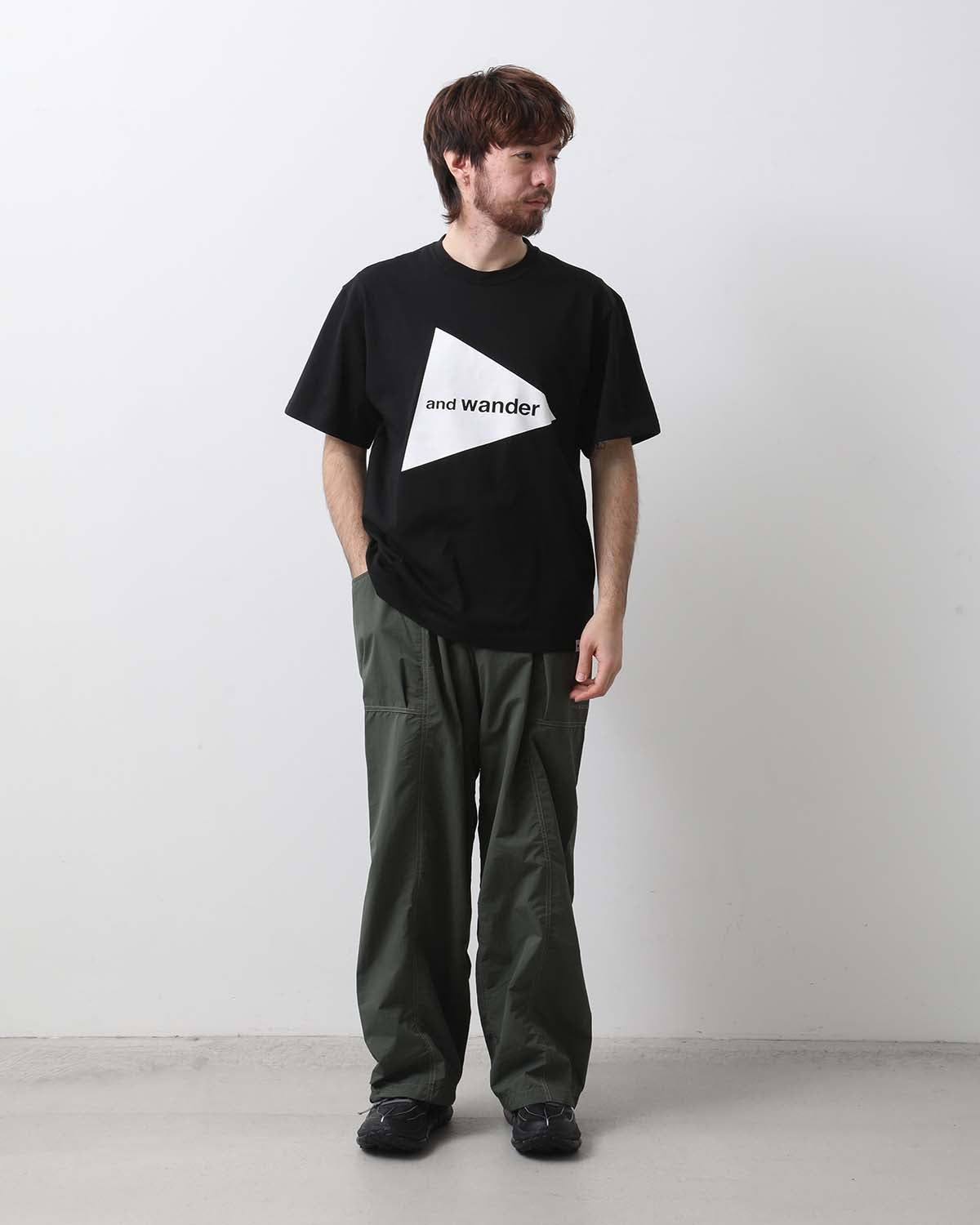 CRINKLED NYLON PANTS