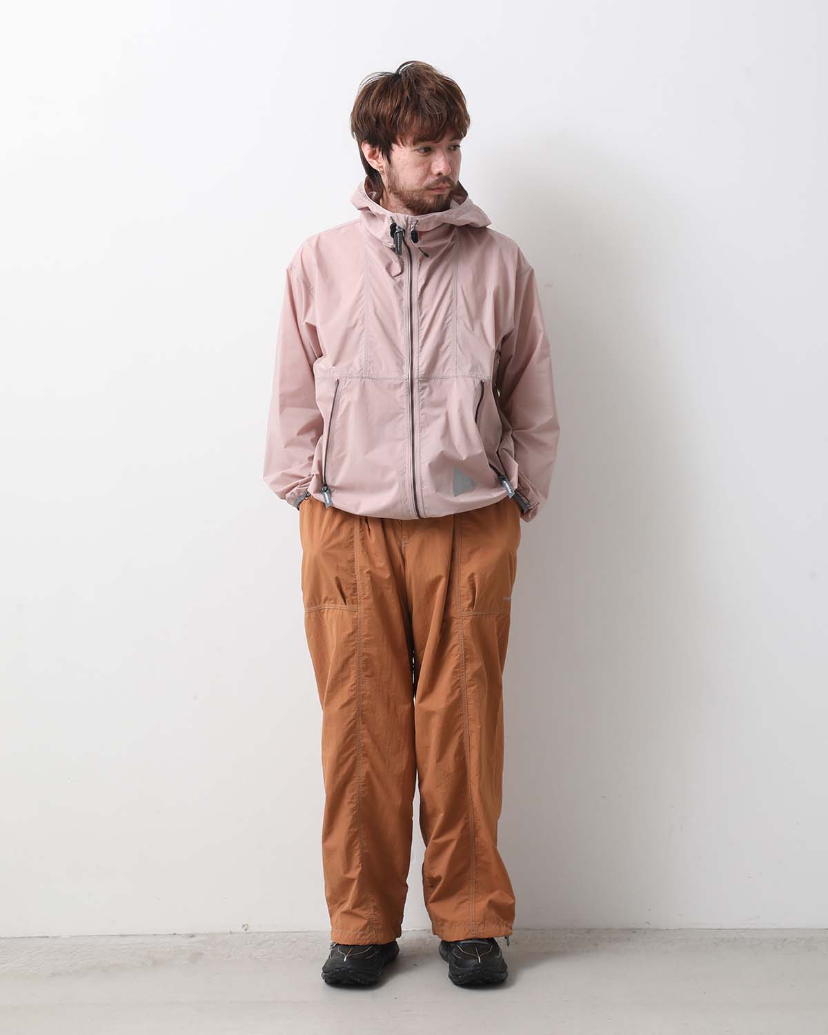 CRINKLED NYLON PANTS