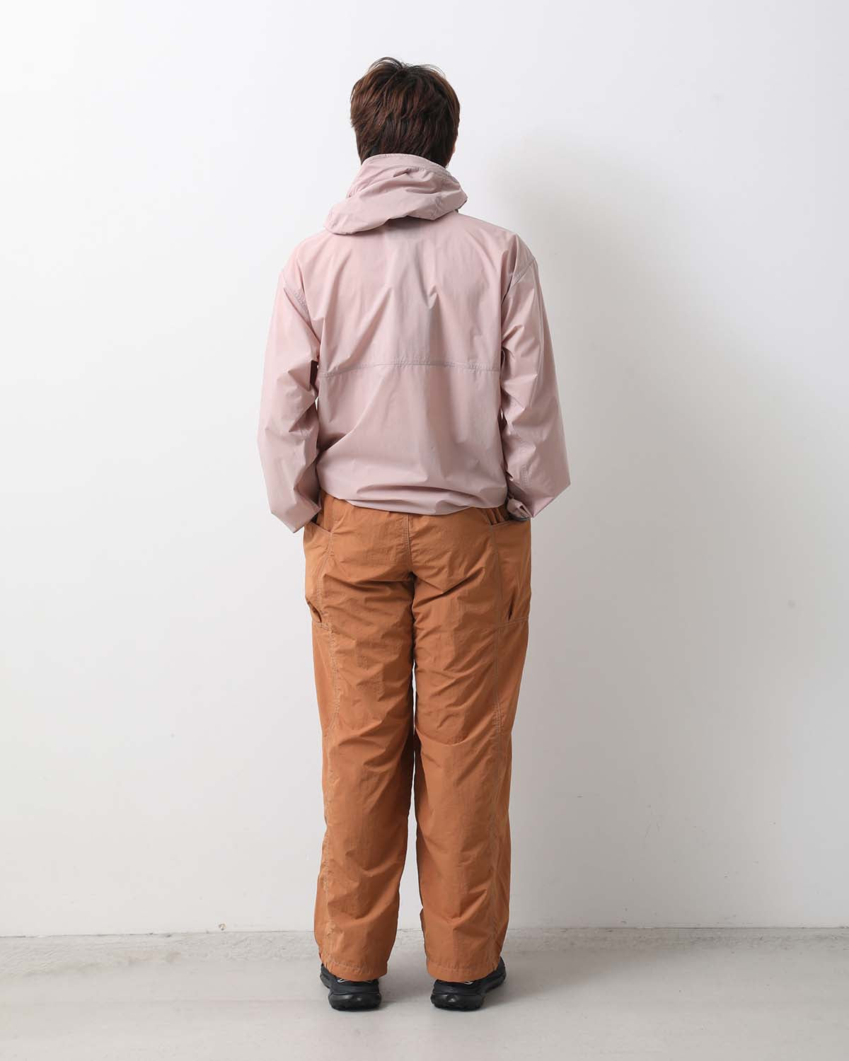 CRINKLED NYLON PANTS