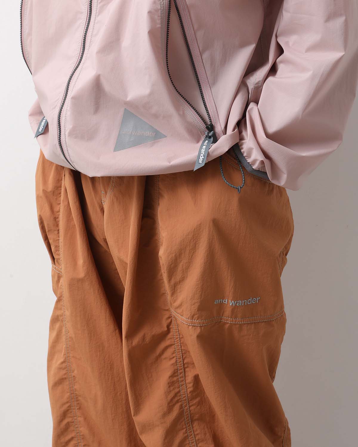 CRINKLED NYLON PANTS