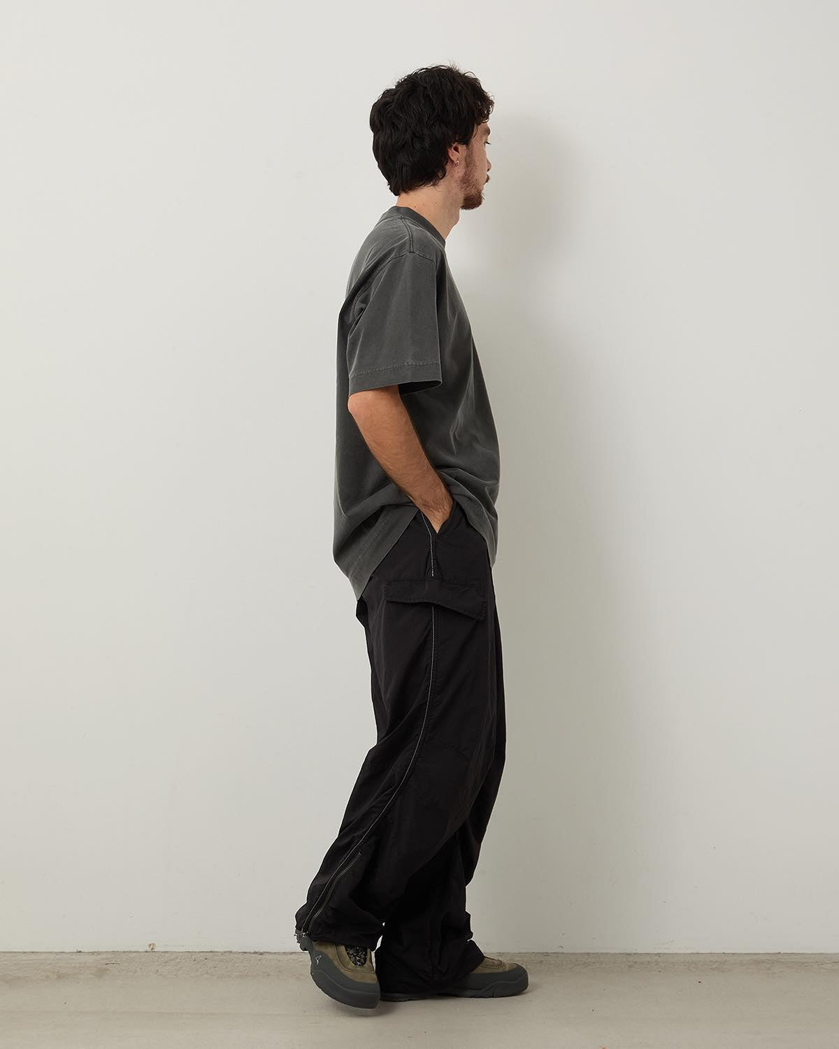 ROA GARMENT DYE NYLON PANTS