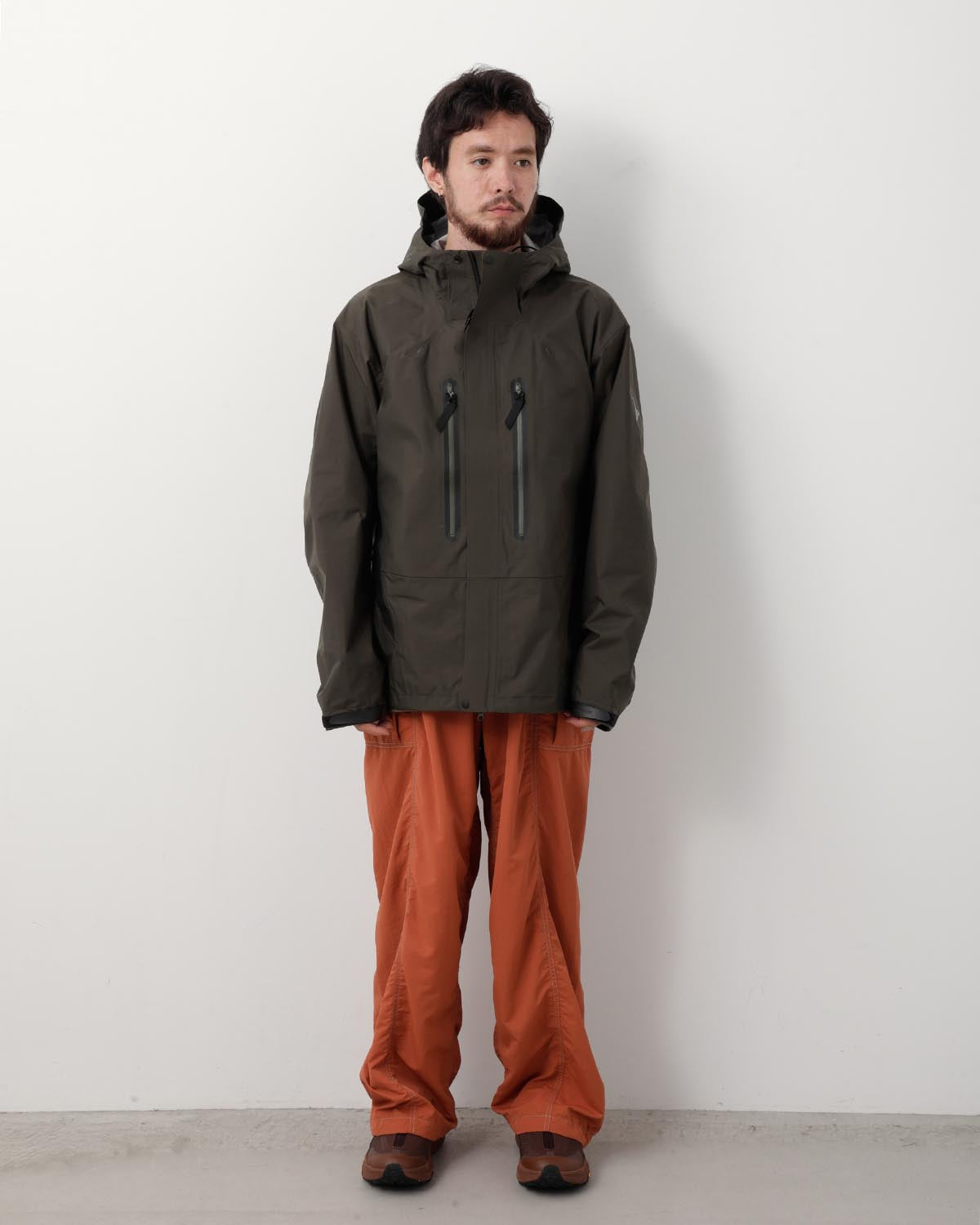 CRINKLED NYLON PANTS