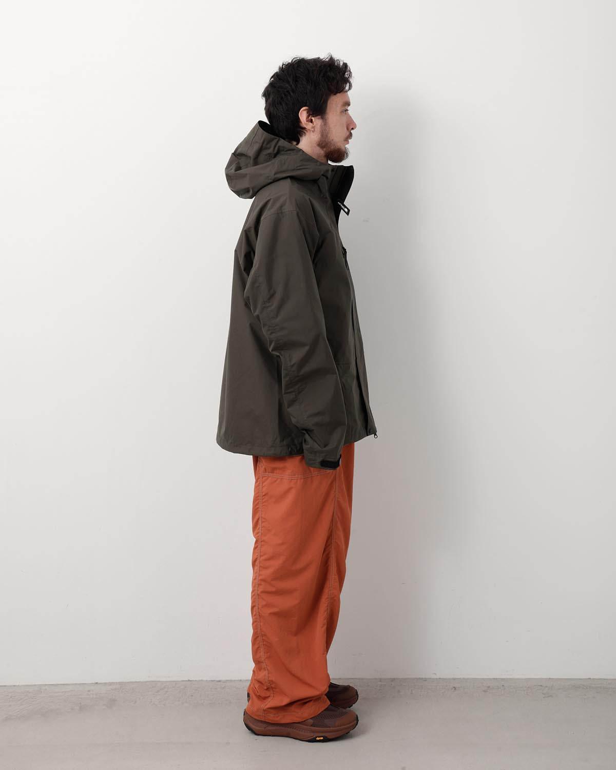 CRINKLED NYLON PANTS