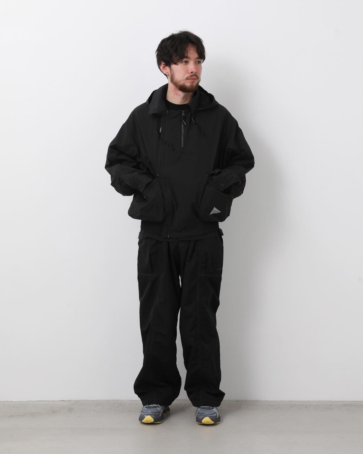 CRINKLED NYLON PANTS