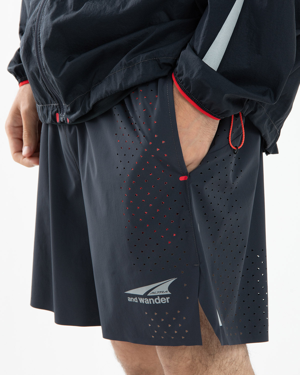 VENTILATION SHORT PANTS