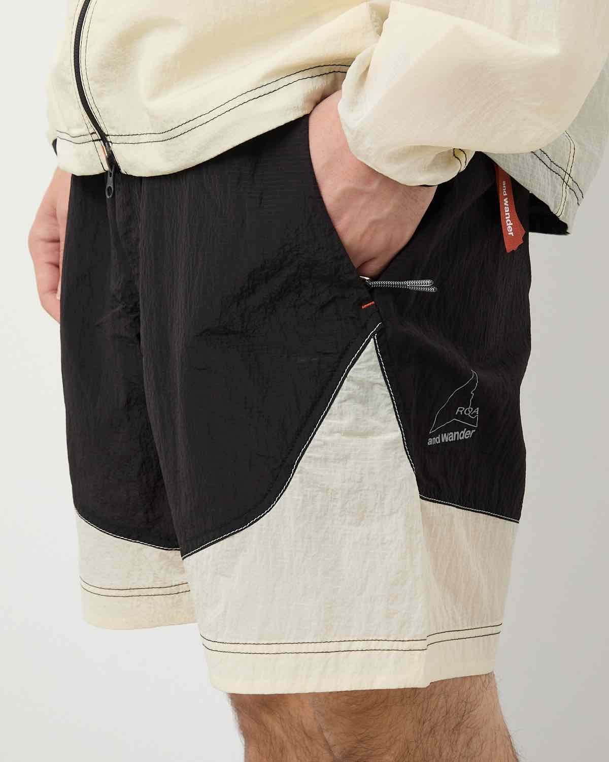 ROA × and wander RIPSTOP WND SHORT PANTS