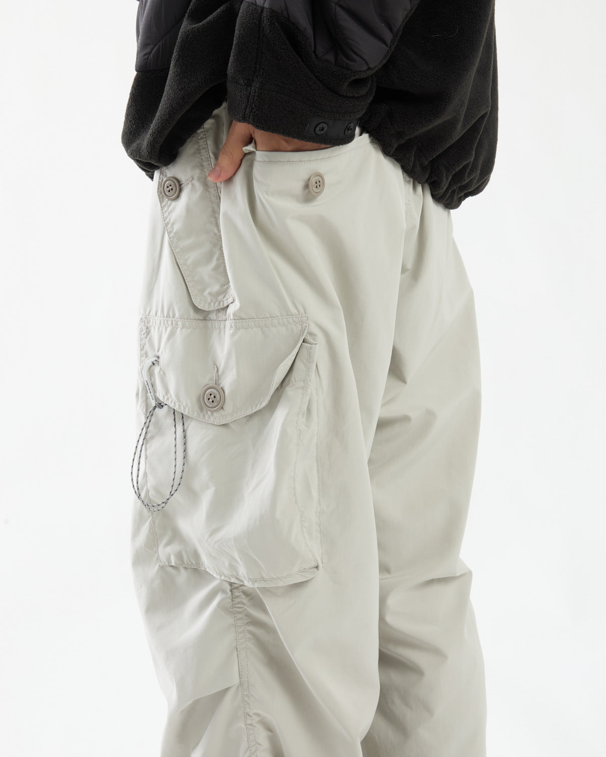 OVERSIZED CARGO PANTS
