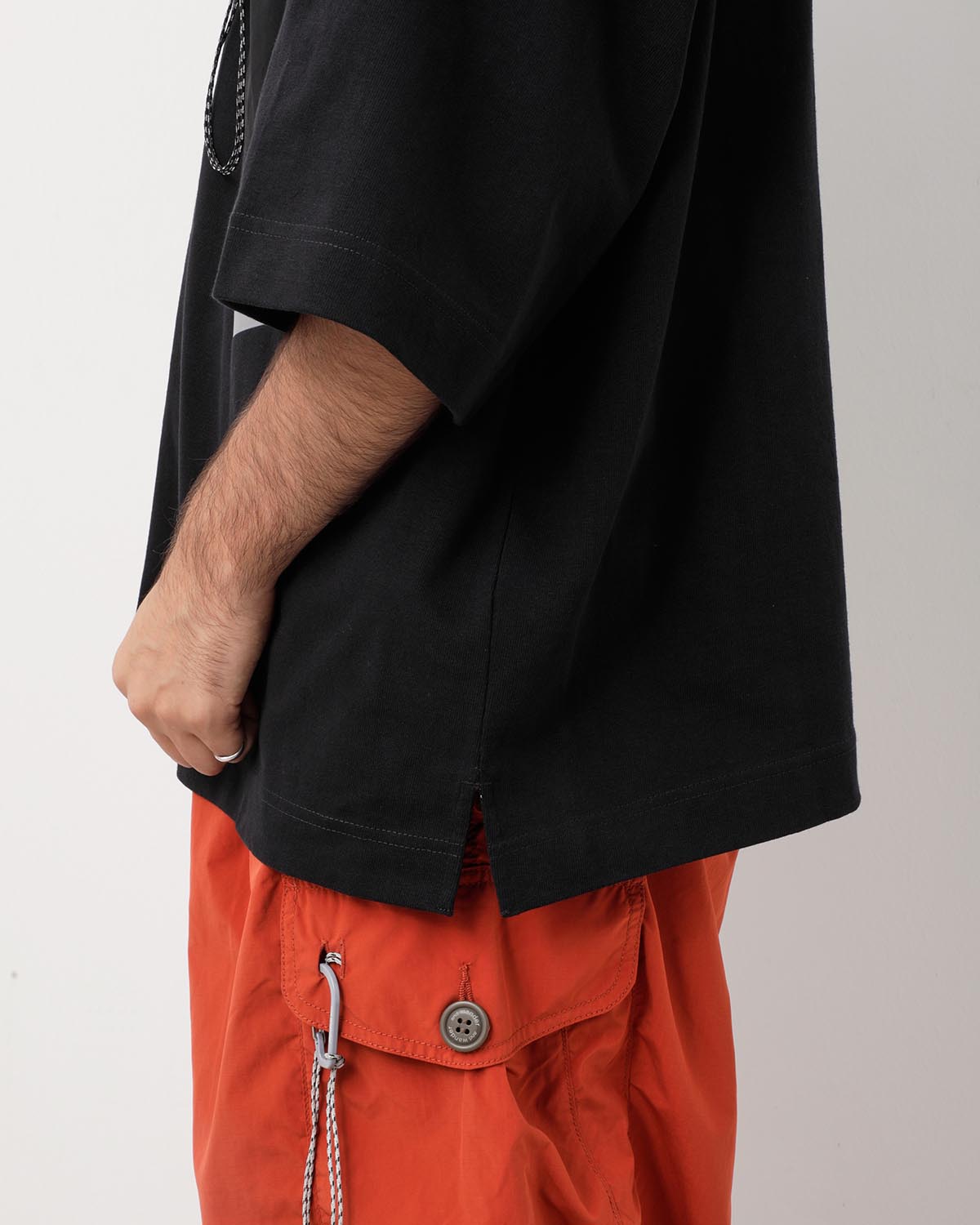 HEAVY COTTON POCKET HS TEE