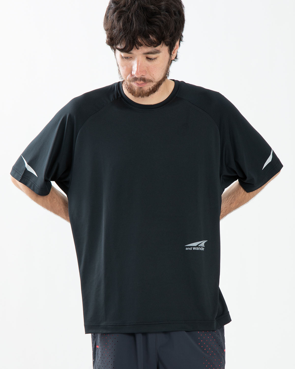 ALTRA × and wander SS T