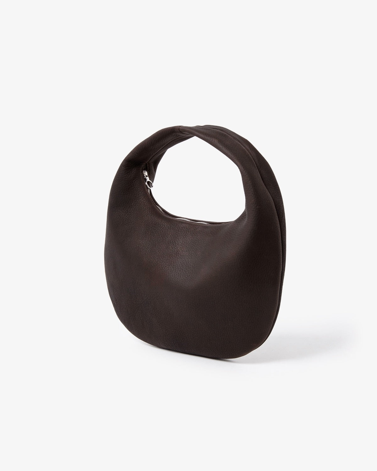 ROUND ONE SHOULDER : M