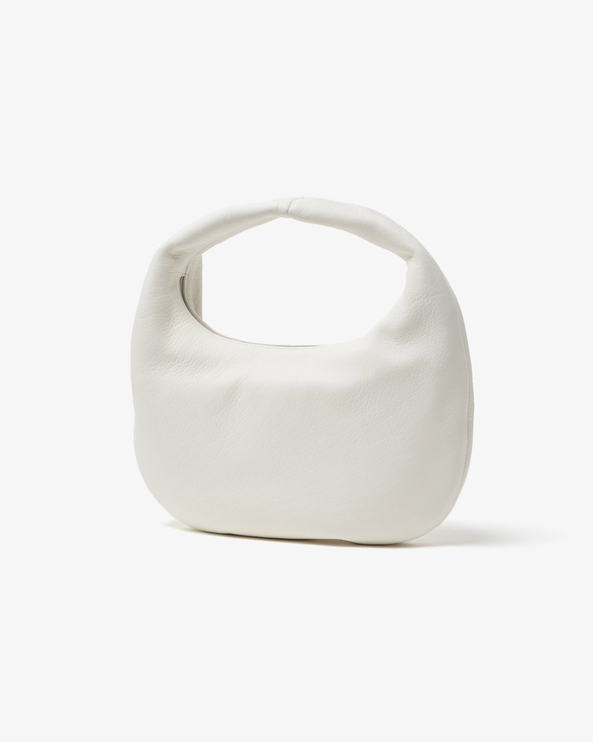ROUND ONE SHOULDER : M