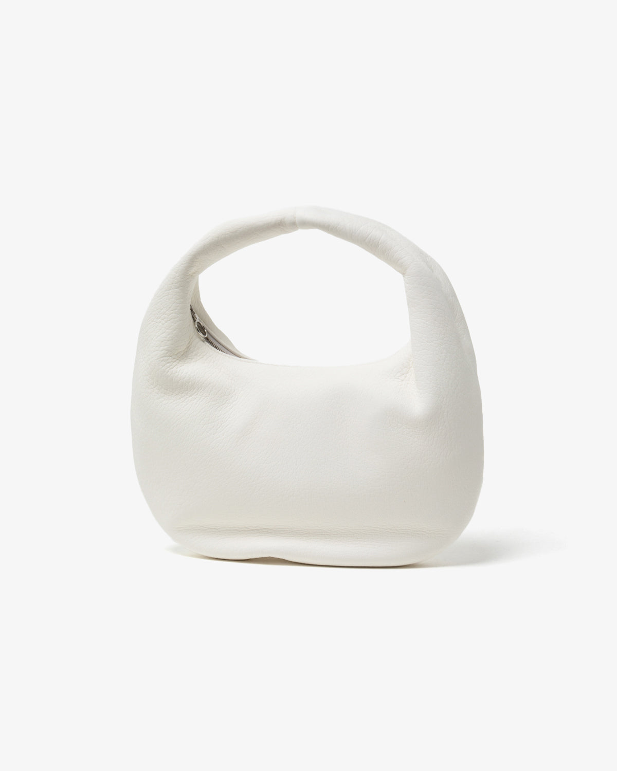 ROUND ONE SHOULDER : M