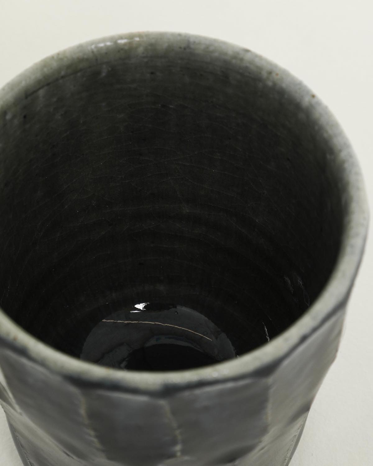 瑠璃 ⾯取湯呑み