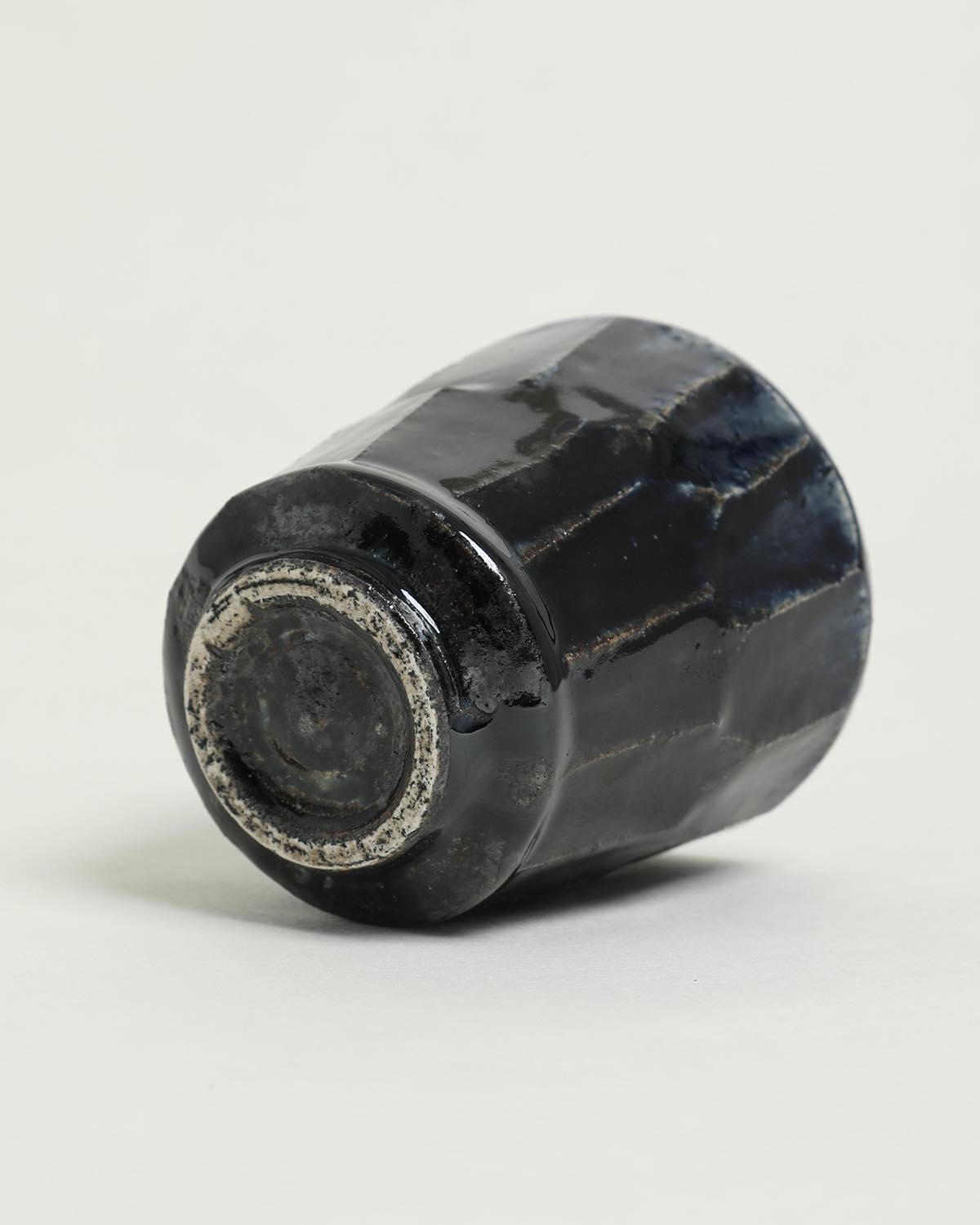 瑠璃 ⾯取湯呑み