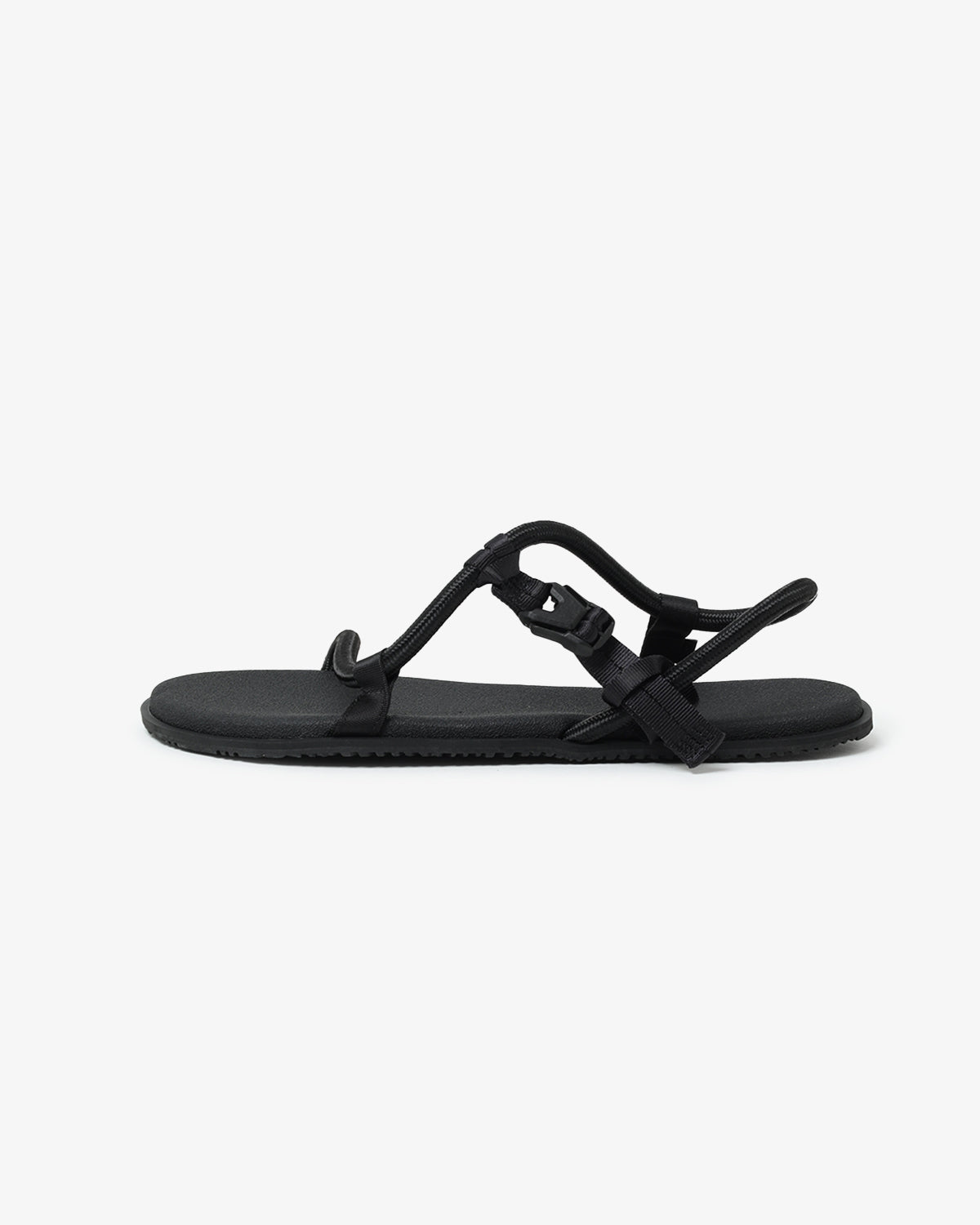 STRING SANDALS