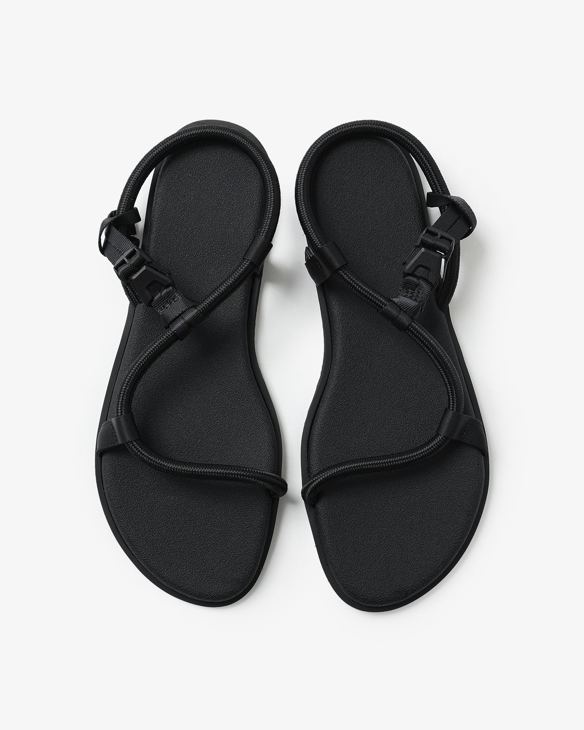 STRING SANDALS
