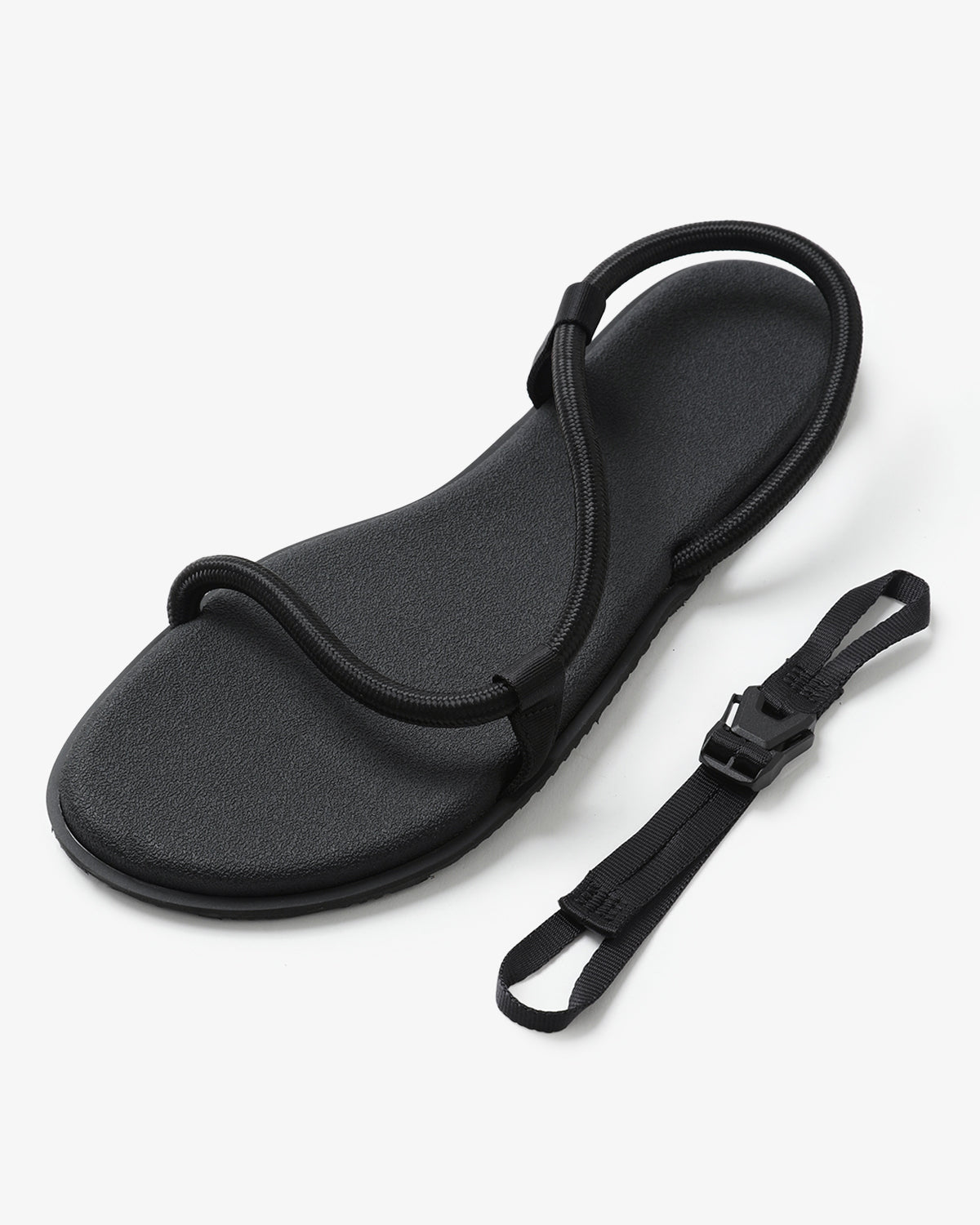 STRING SANDALS