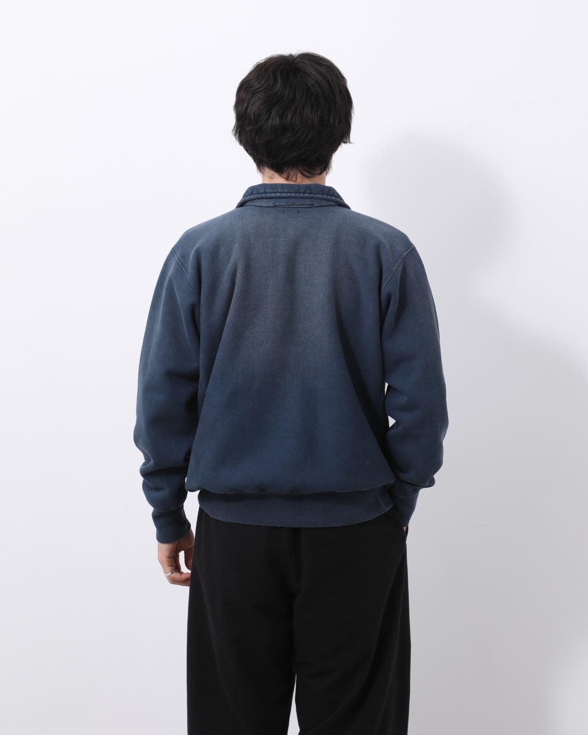 VINTAGE HALF ZIP SWEATSHIRT