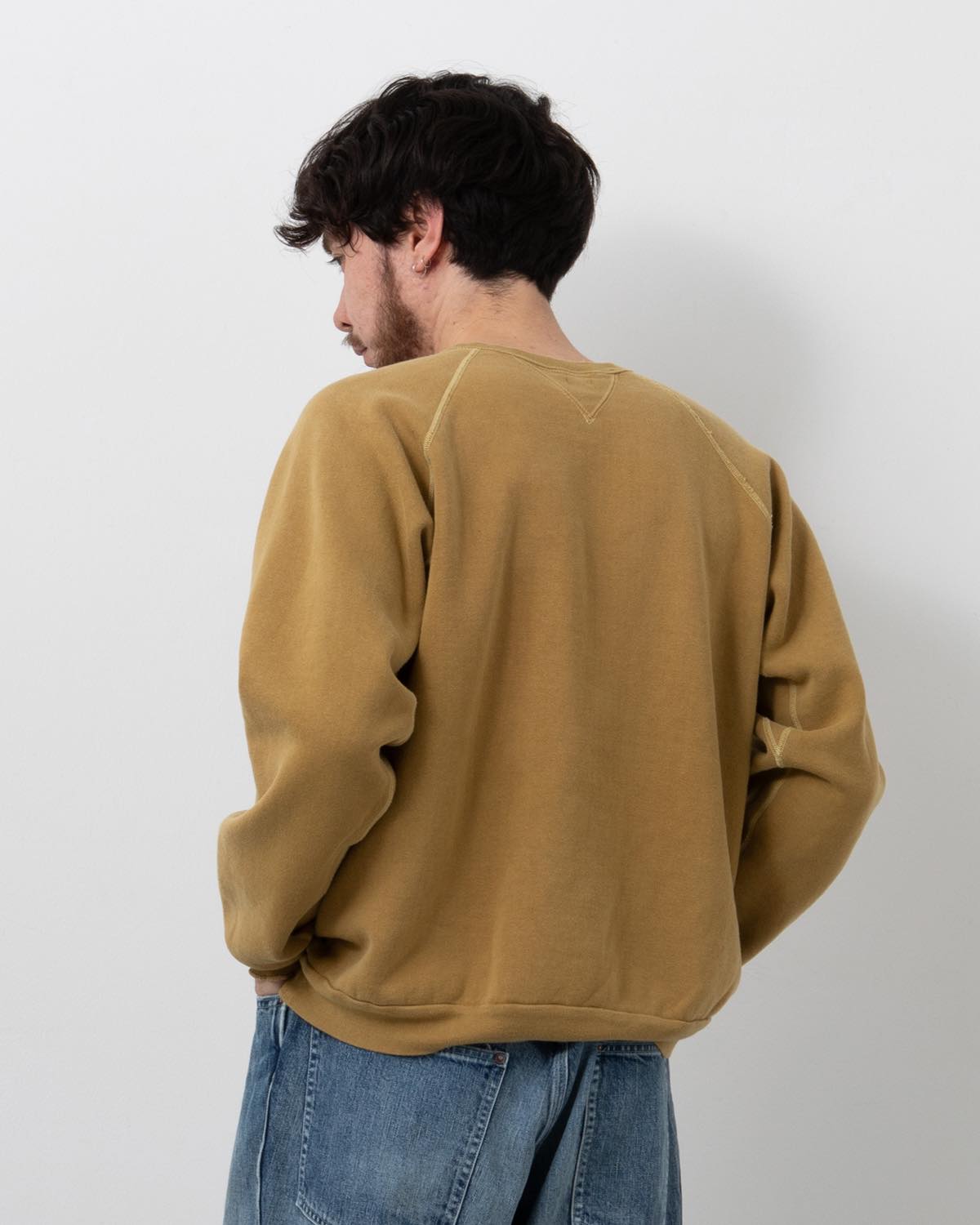 VINTAGE DOUBLE V SWEATSHIRT