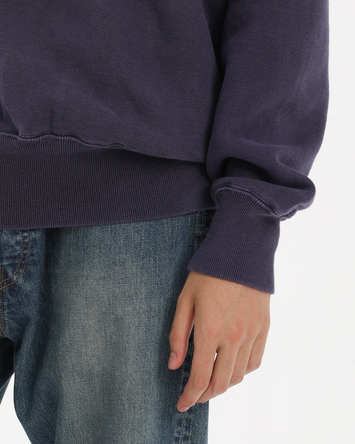 VINTAGE SWEATSHIRT