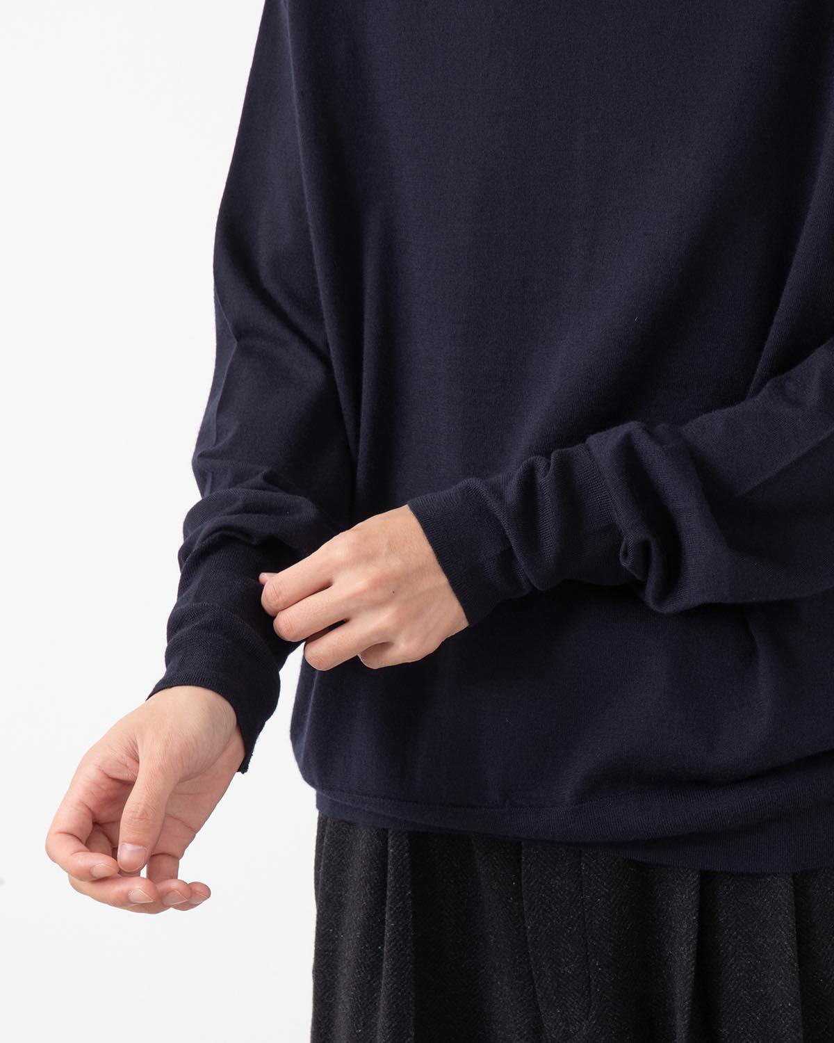 CASHMERE HIGH GAUGE CREW NECK SWEATER