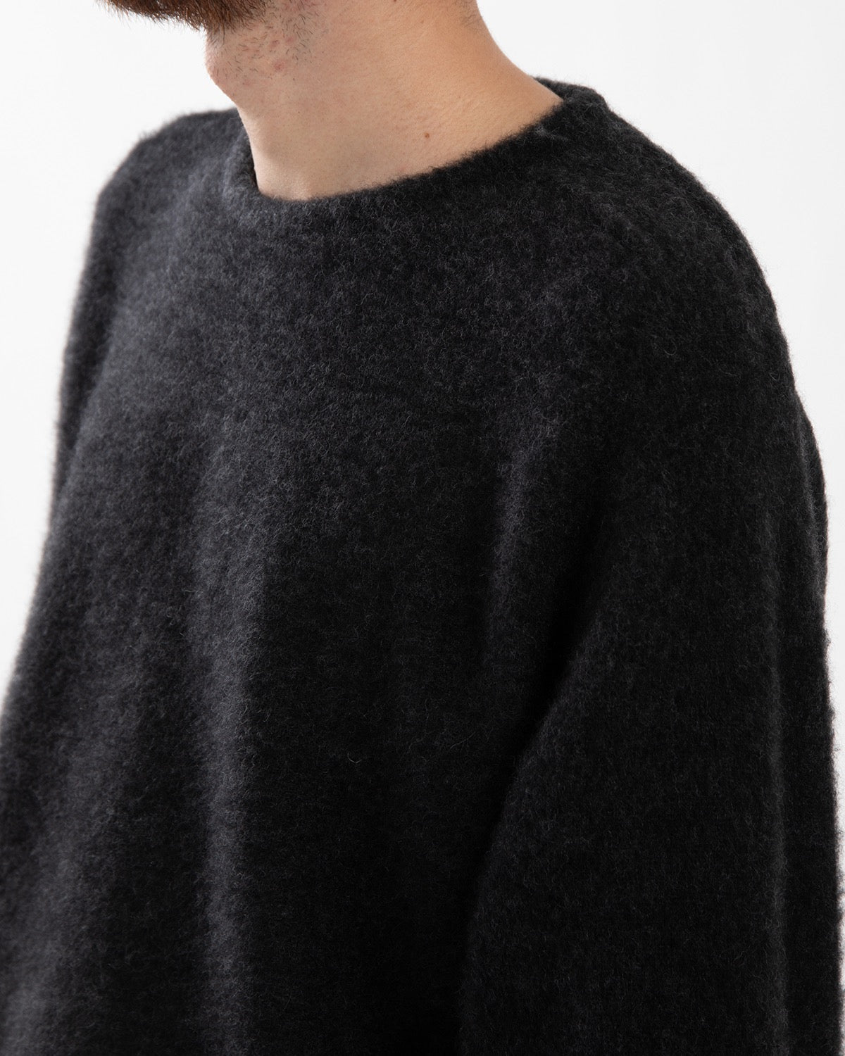 BRUSHED CASHMERE MIDDLE GAUGE PULLOVER SWEATER