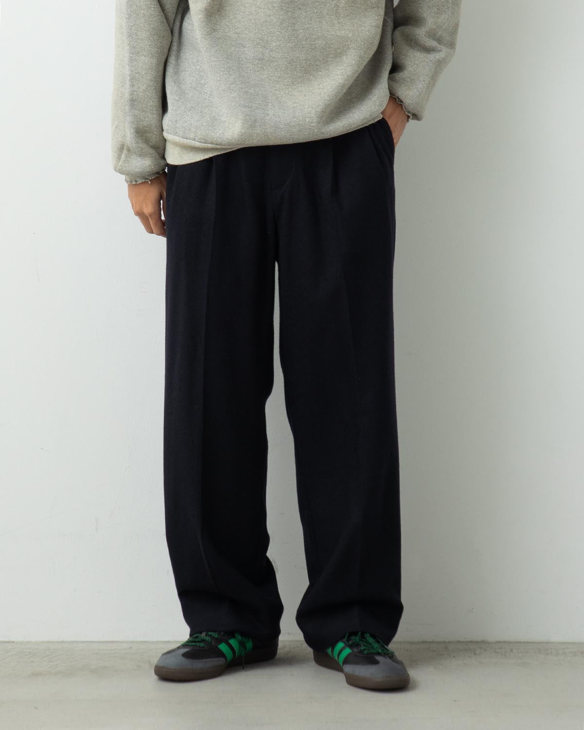 CASHMERE LIGHT FLANNEL WIDE TAPERED TROUSERS