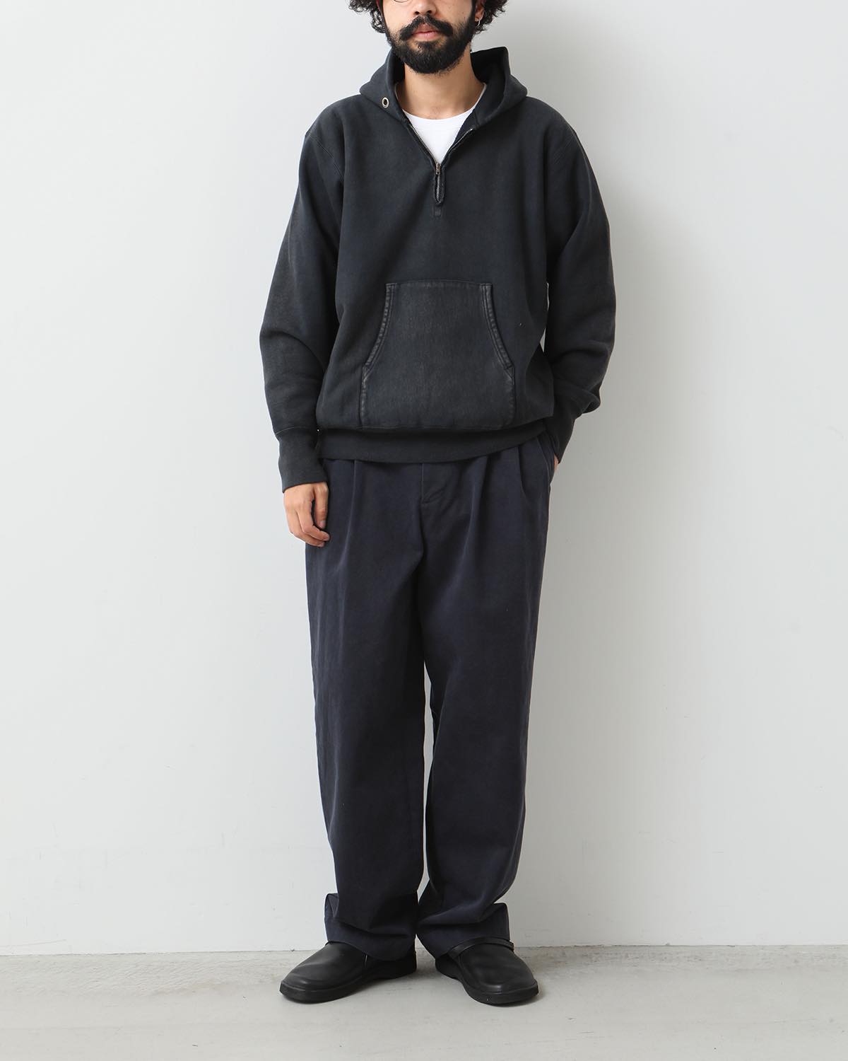 TYPE.2 CHINO TROUSERS