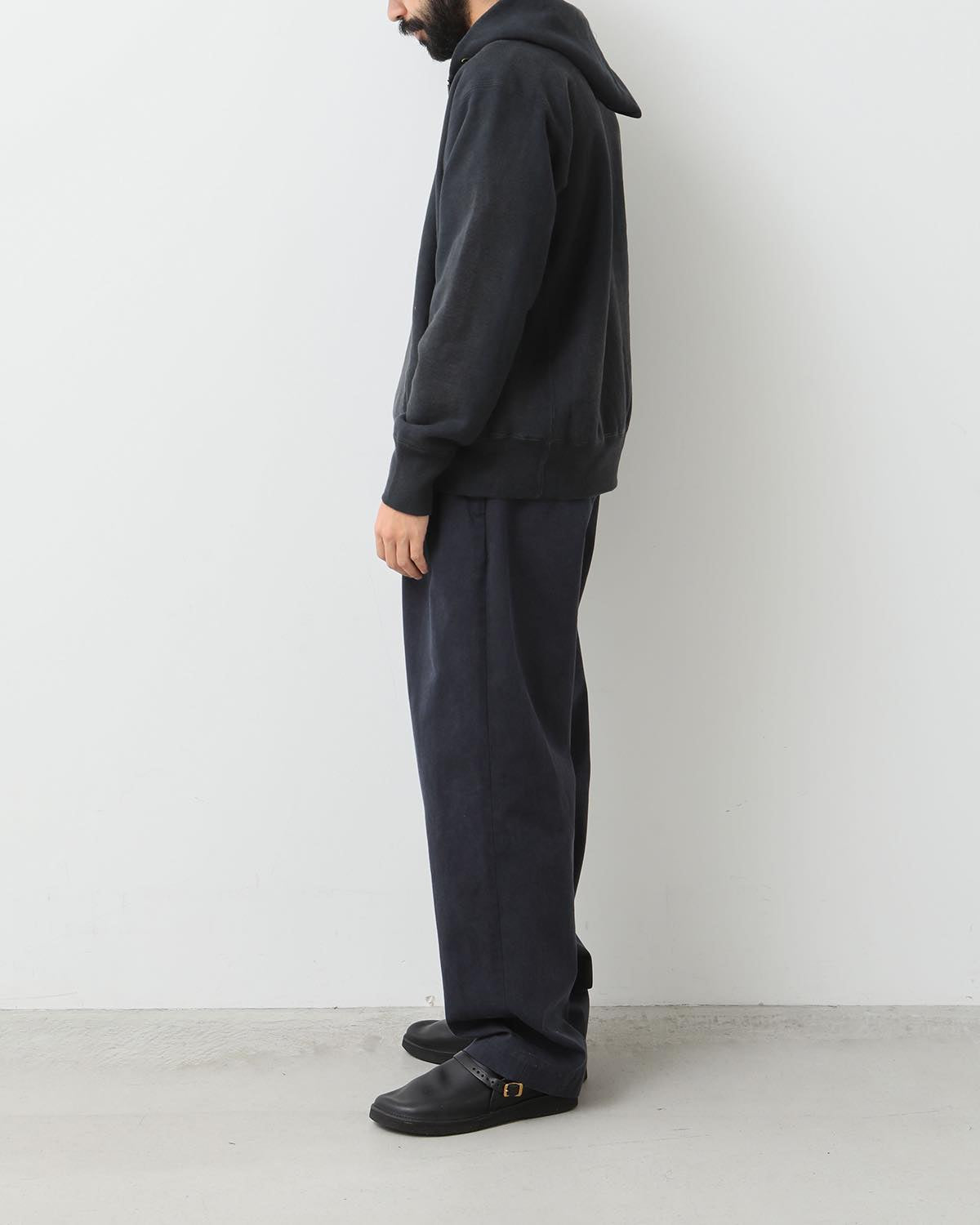 TYPE.2 CHINO TROUSERS