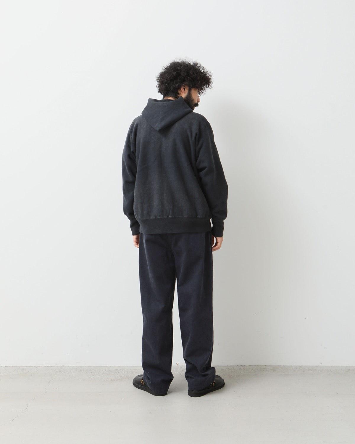 TYPE.2 CHINO TROUSERS