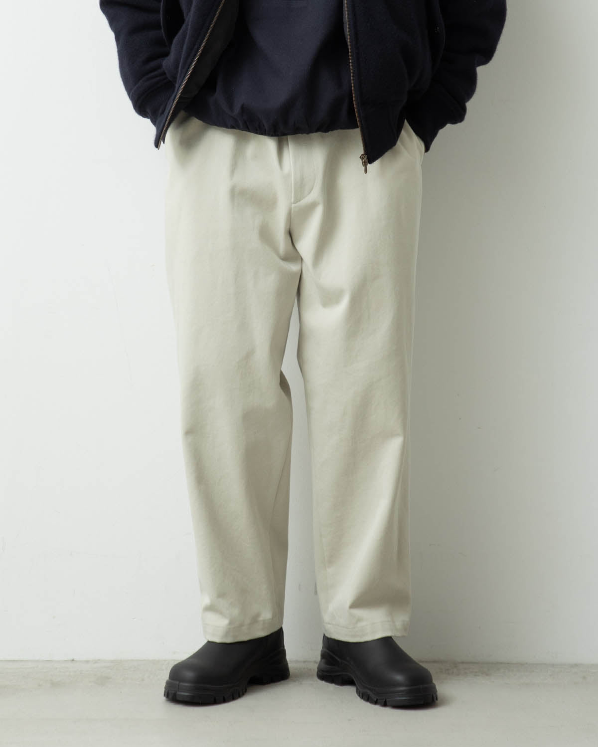 TYPE.3 CHINO TROUSERS