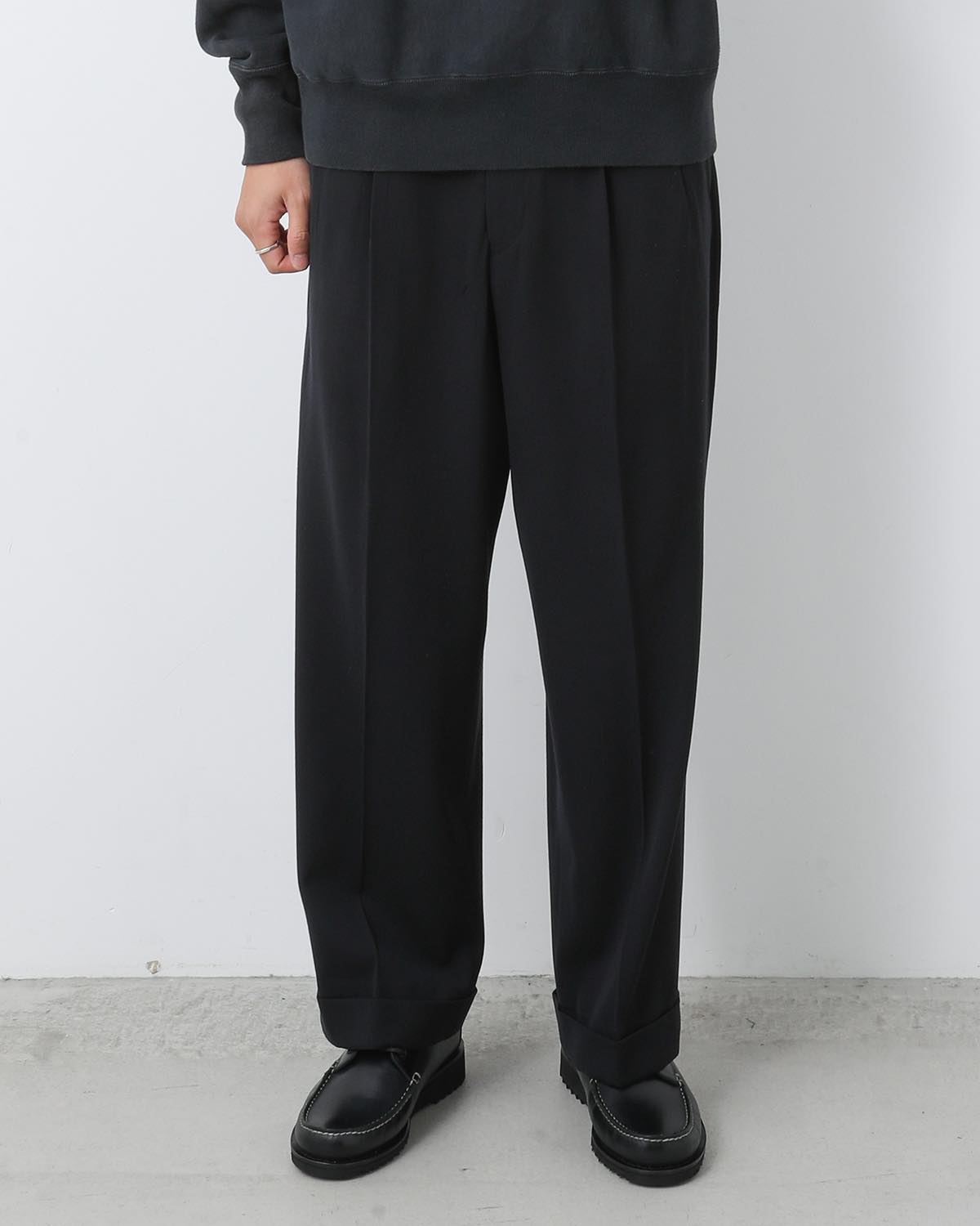 WOOL WIDE TAPERED TROUSERS
