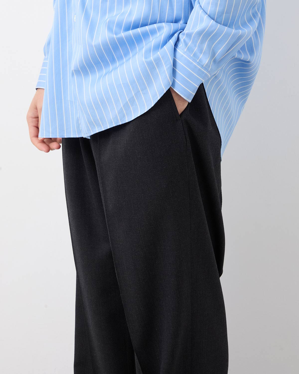 WOOL WIDE TAPERED TROUSERS