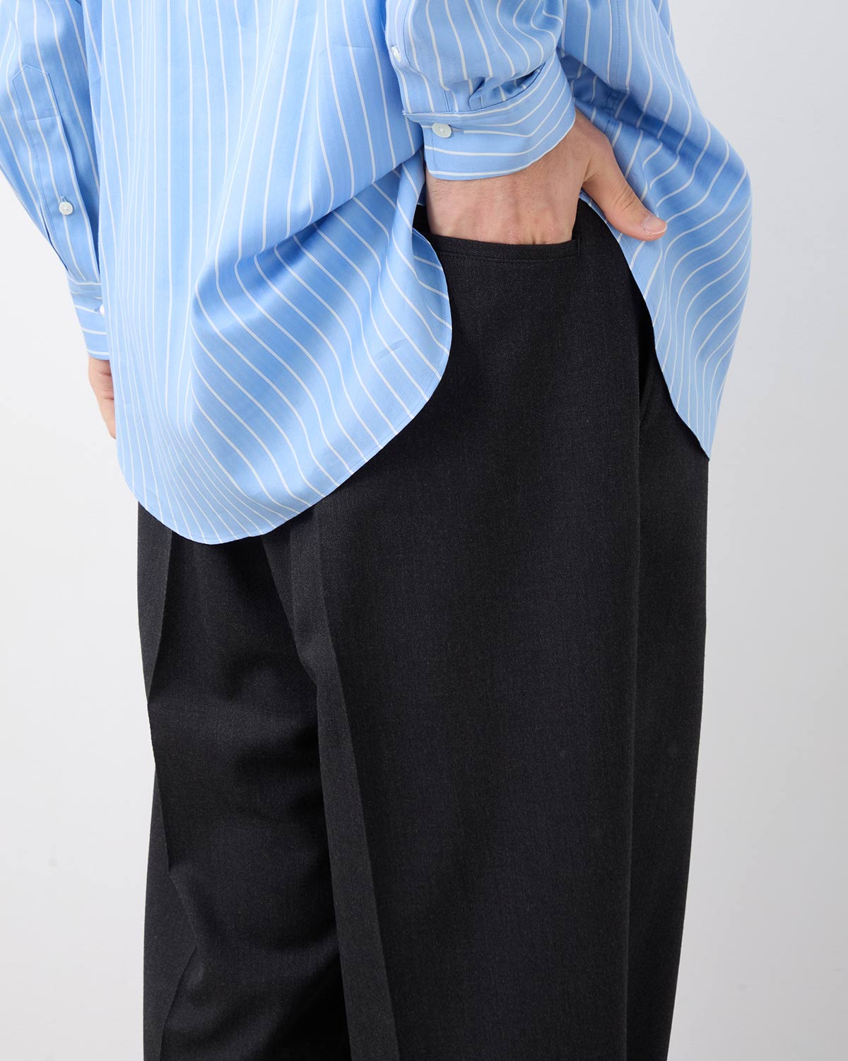 WOOL WIDE TAPERED TROUSERS