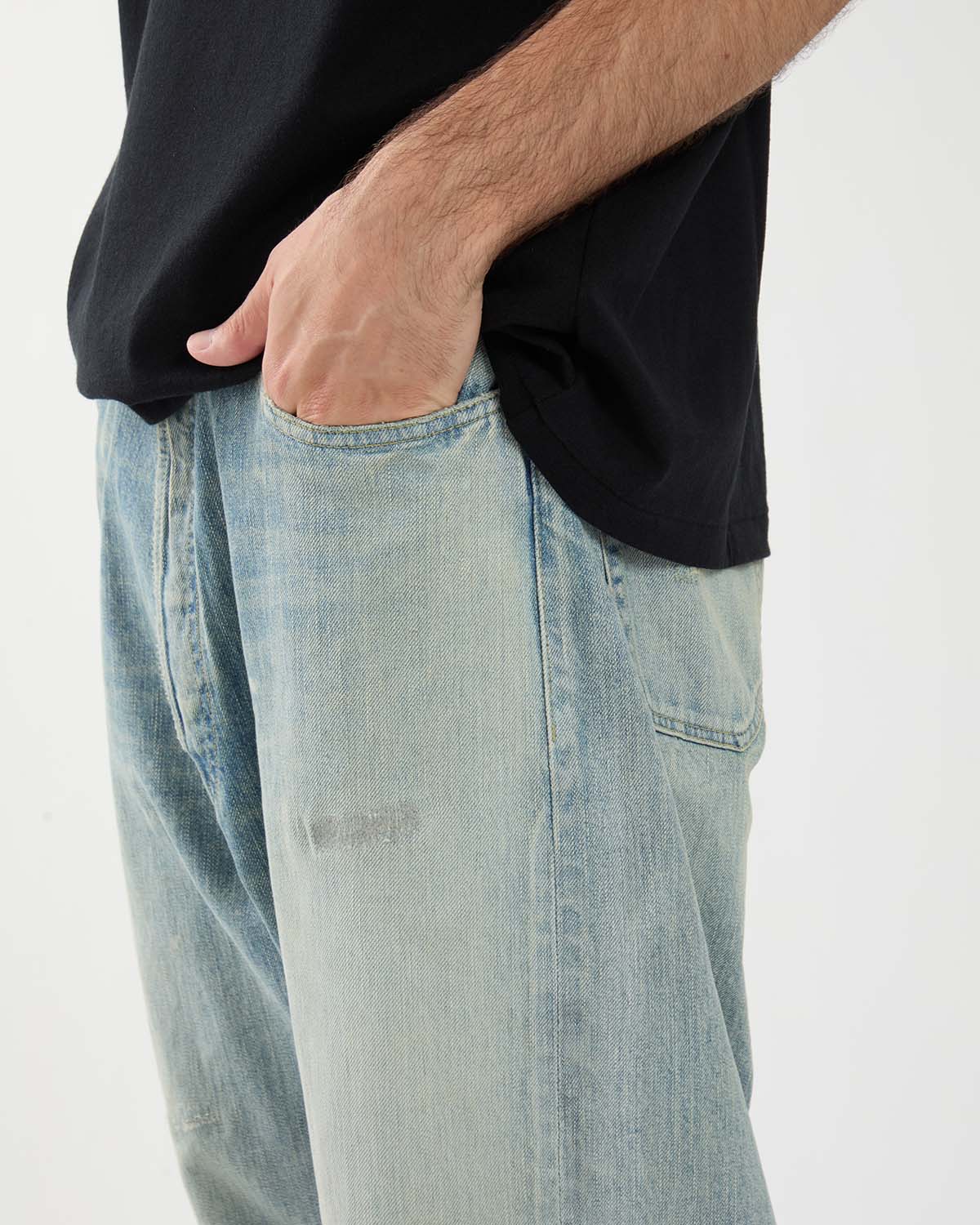 NO.37 WASHED WIDE DENIM PANTS