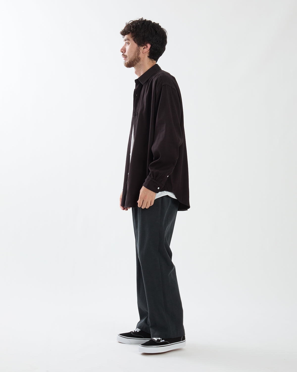 TYPE.3 CHINO TROUSERS