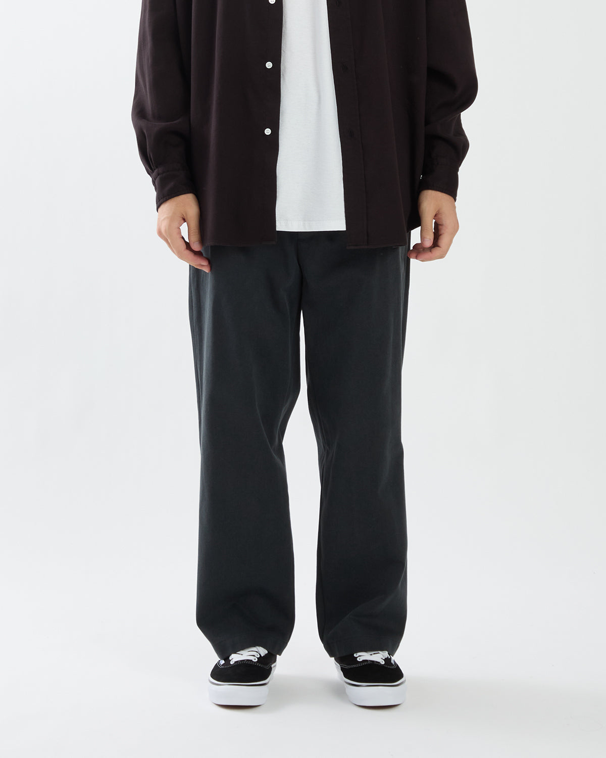 TYPE.3 CHINO TROUSERS