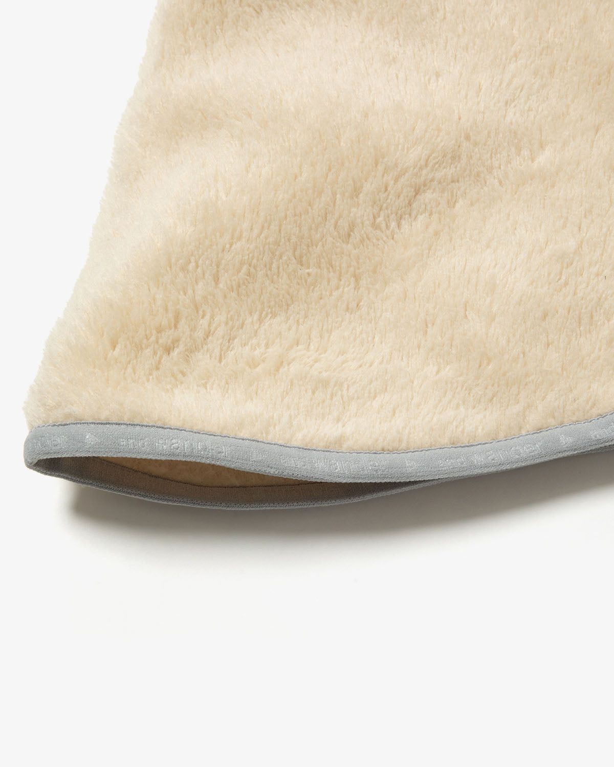 HIGH LOFT FLEECE NECK WARMER