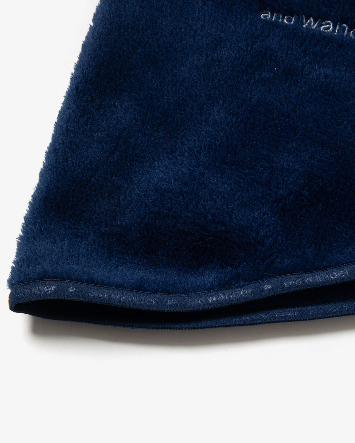 HIGH LOFT FLEECE NECK WARMER