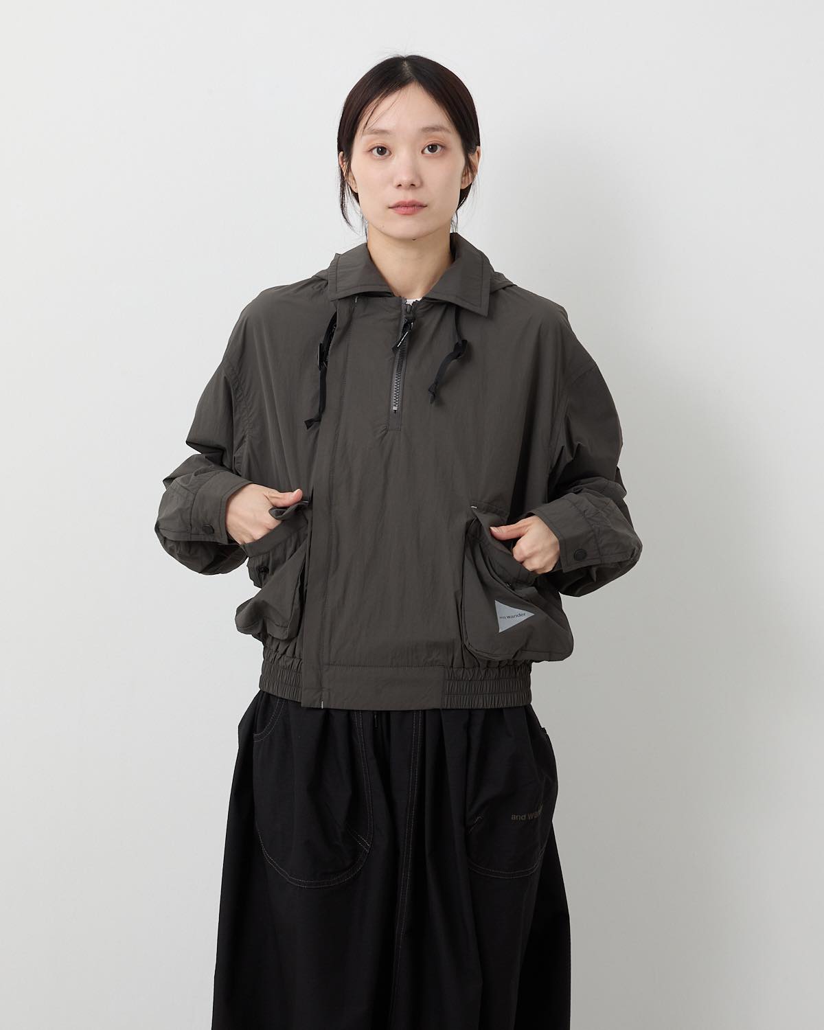 WATER REPELLENT LIGHT JACKET 2