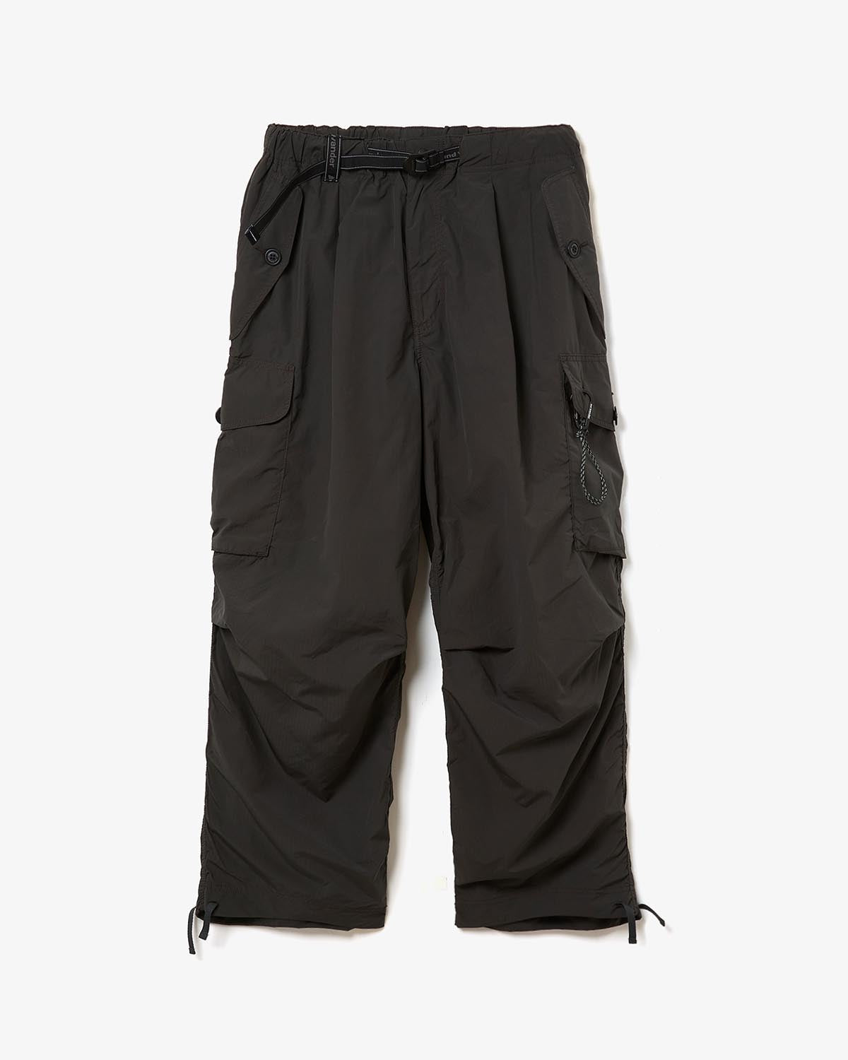 OVERSIZED CARGO PANTS (WOMEN'S)