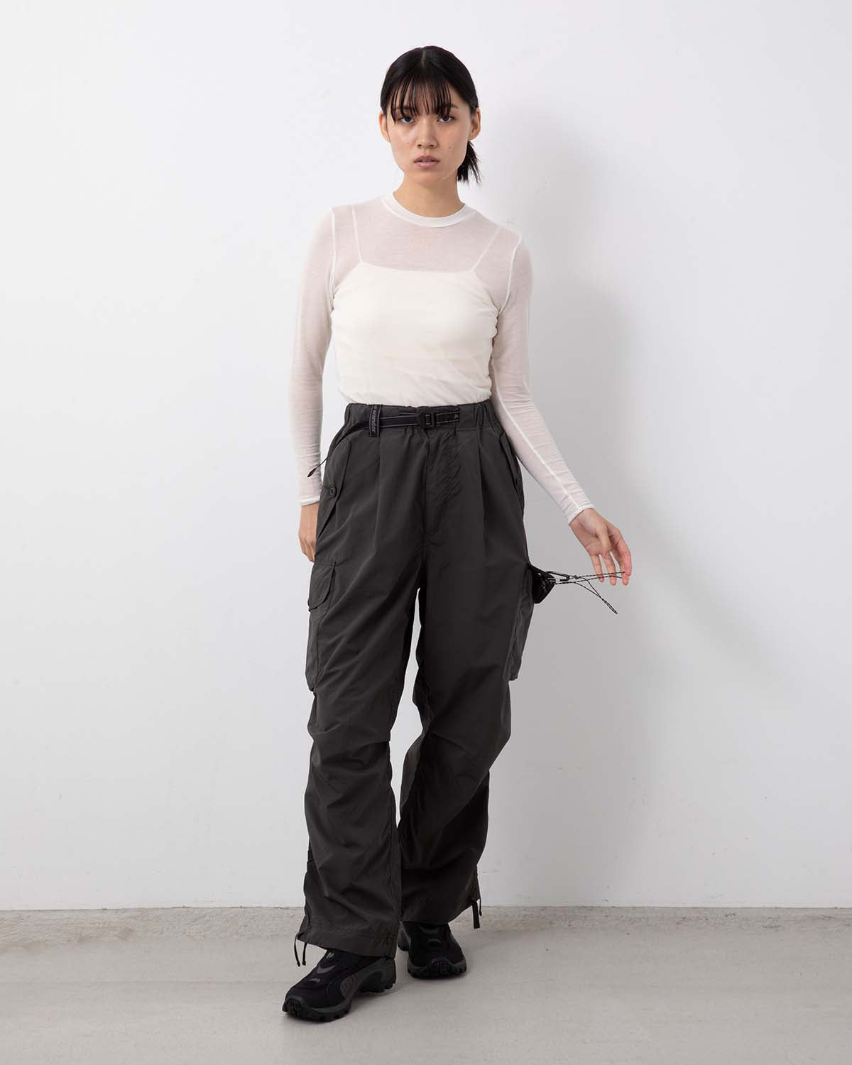 OVERSIZED CARGO PANTS (WOMEN'S)