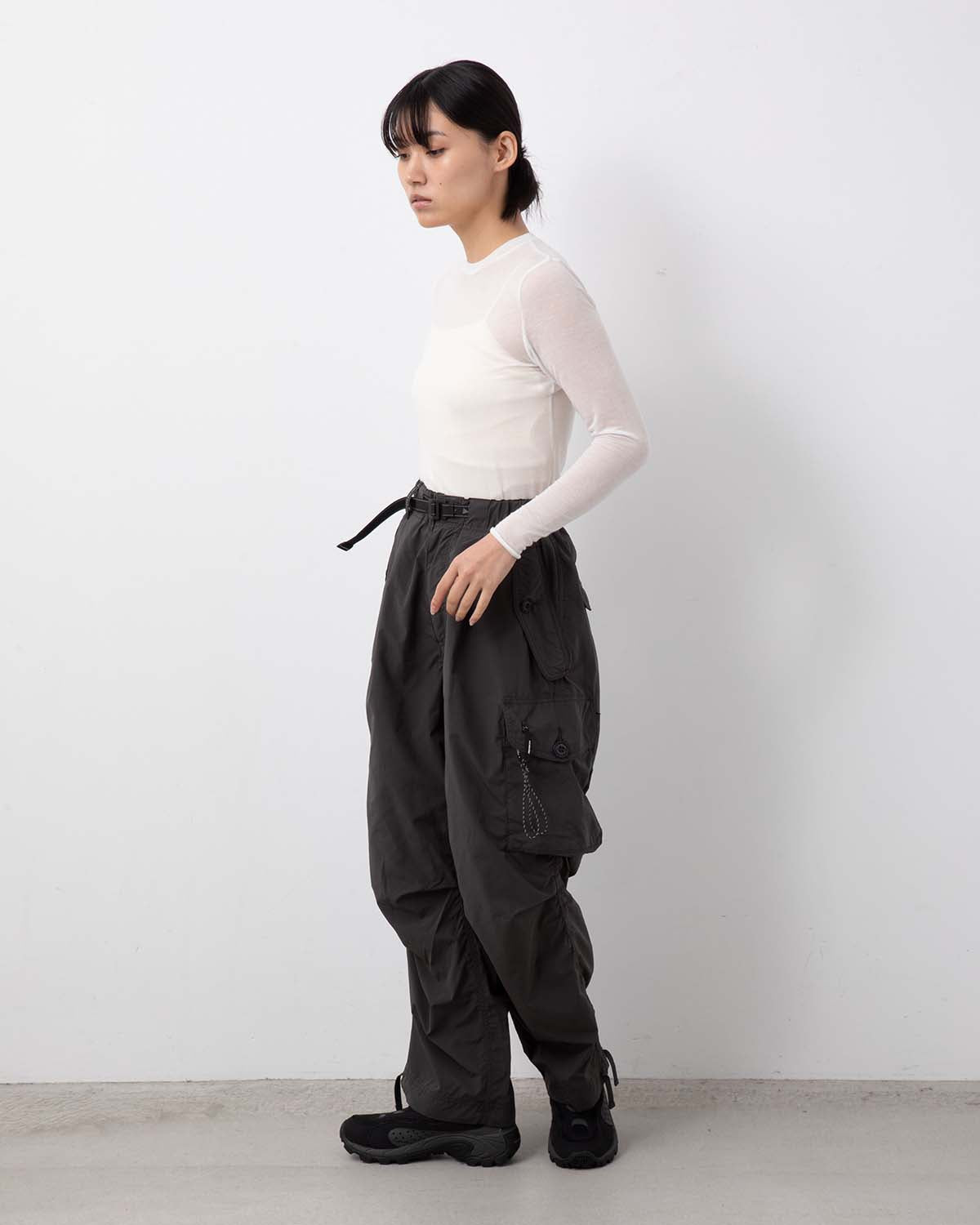OVERSIZED CARGO PANTS (WOMEN'S)