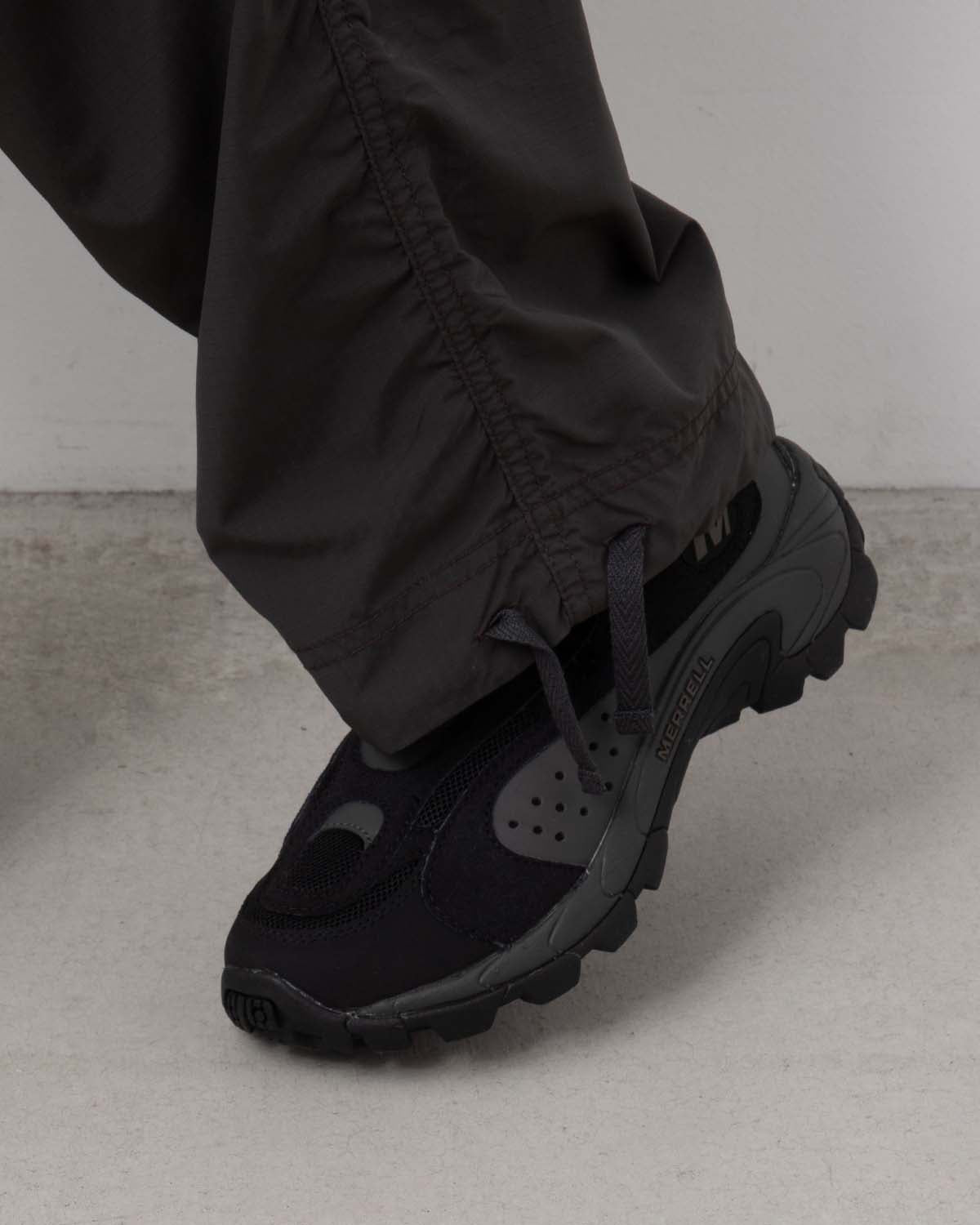 OVERSIZED CARGO PANTS (WOMEN'S)